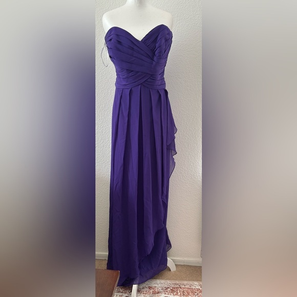 David's Bridal Dresses & Skirts - DAVID’s BRIDAL Elegant Purple Strapless Dress size 14